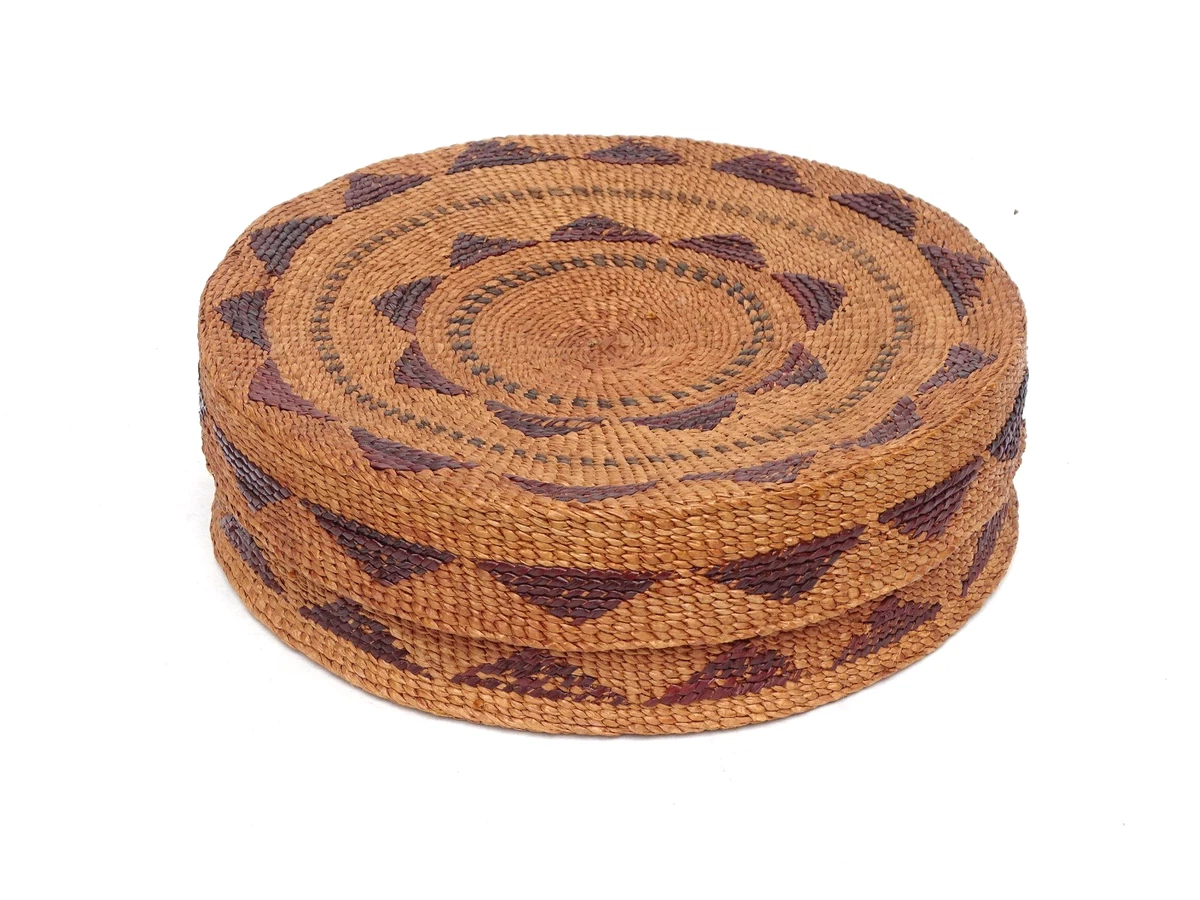 Northwest Coast In Us Native American Baskets (1800-1934) for sale