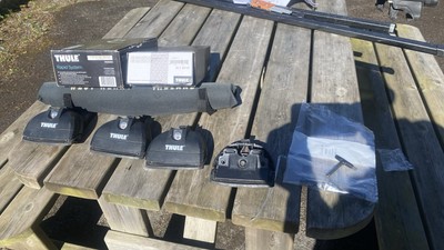 Thule 753 Rapid System Roof Rack Foot - Pack of 4 With Thule 4018 Fitting Kit