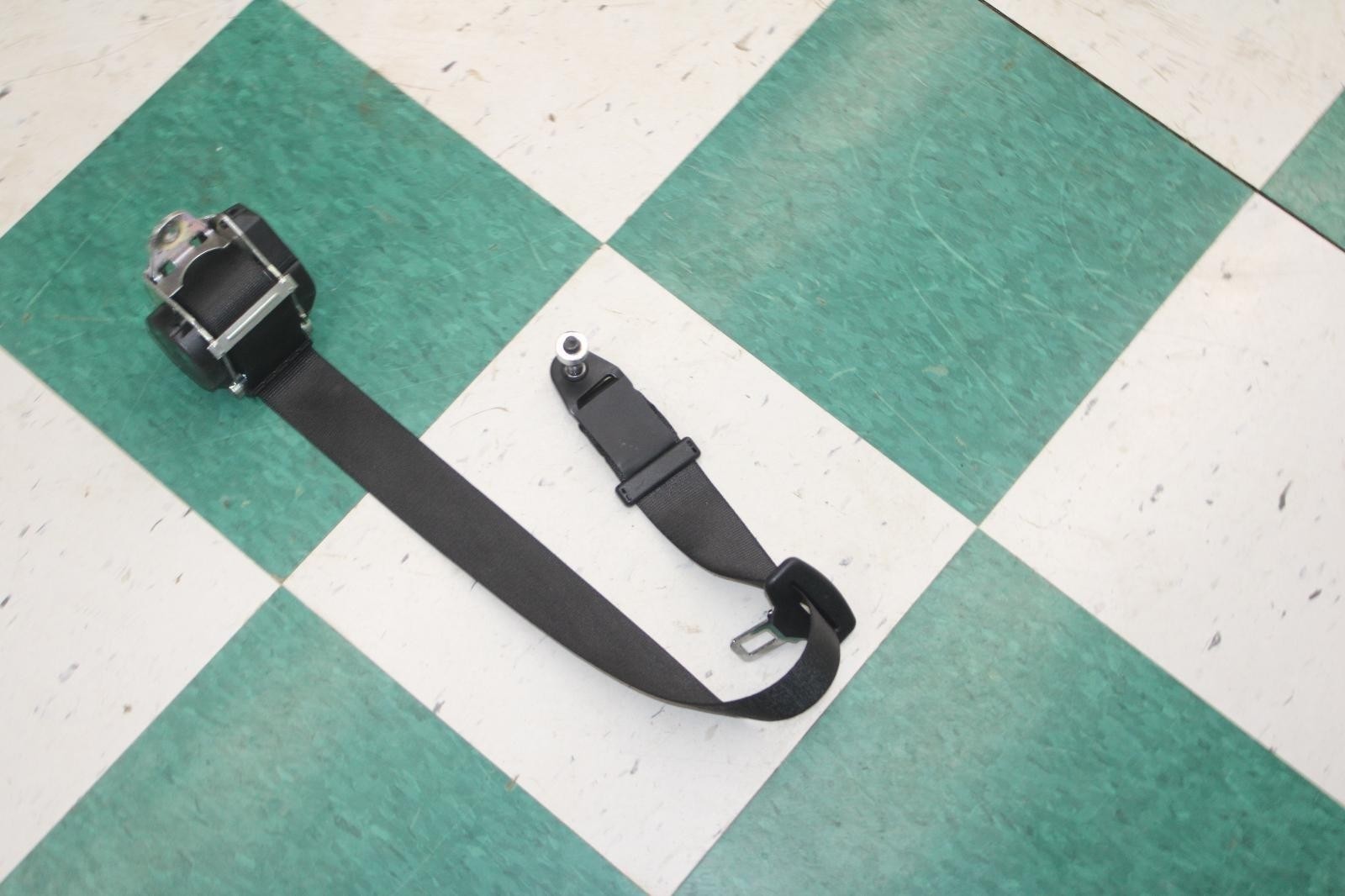 14-20 MASERATI GHIBLI RH RR Passenger Right Side Rear Seat Belt Retractor OEM OE
