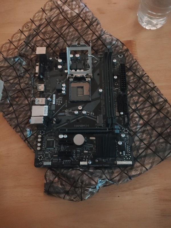 GIGABYTE H410M H AM4 Micro ATX Motherboard UNTESTED+TWO BENT PINS