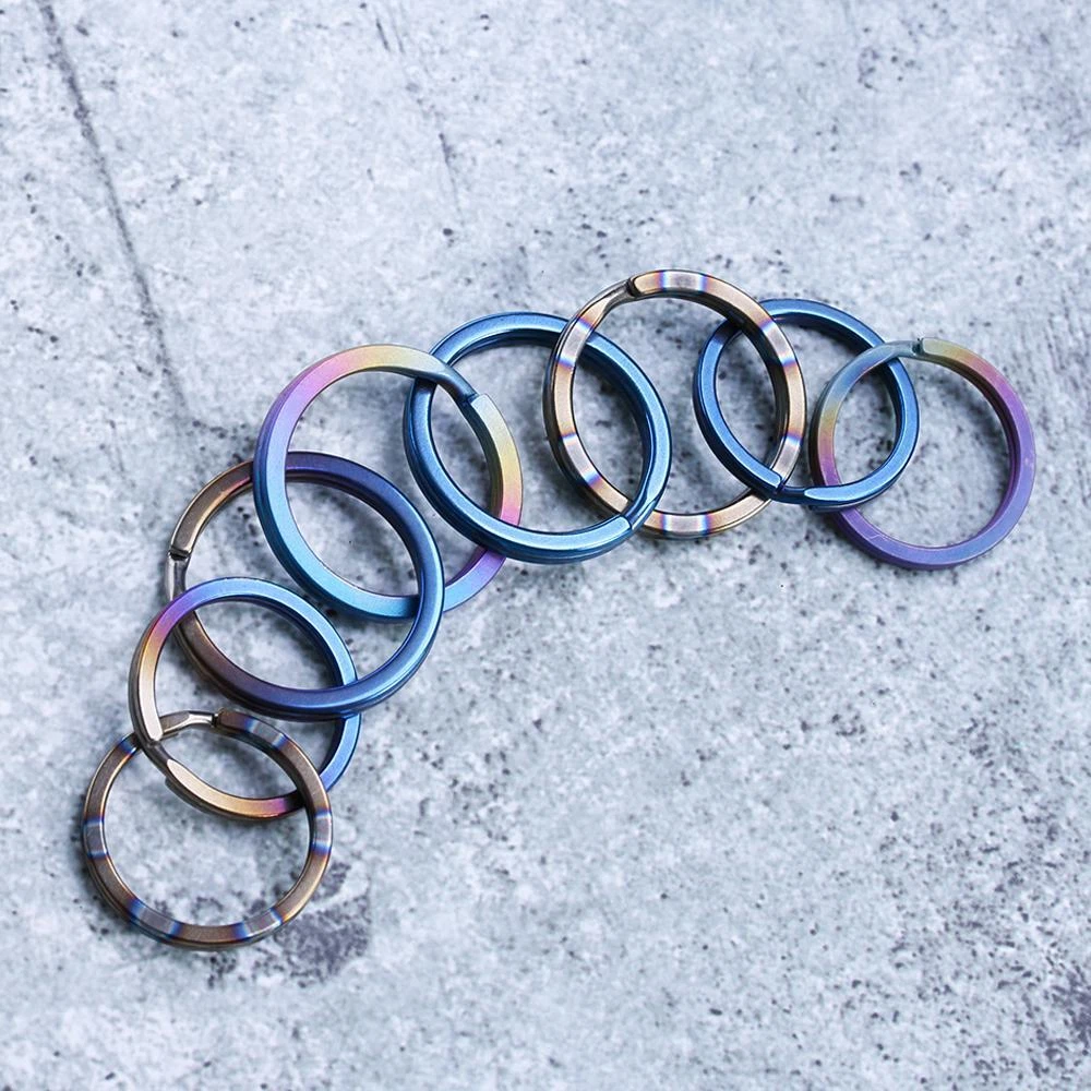 Circle Clip Titanium Alloy EDC Keychain Portable Holder Key Ring Keyring Buckle