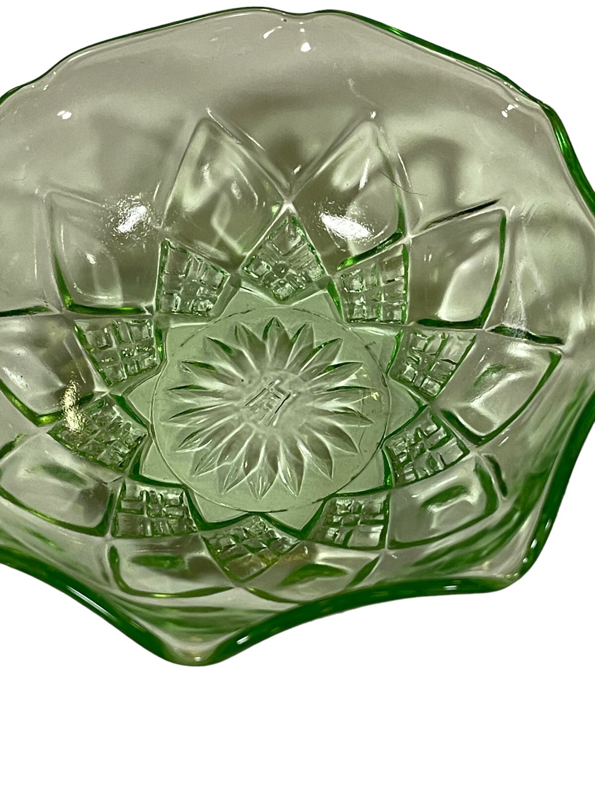 Vintage Hazel Atlas Depression Vaseline Uranium Glass Serving Bowl 4.5