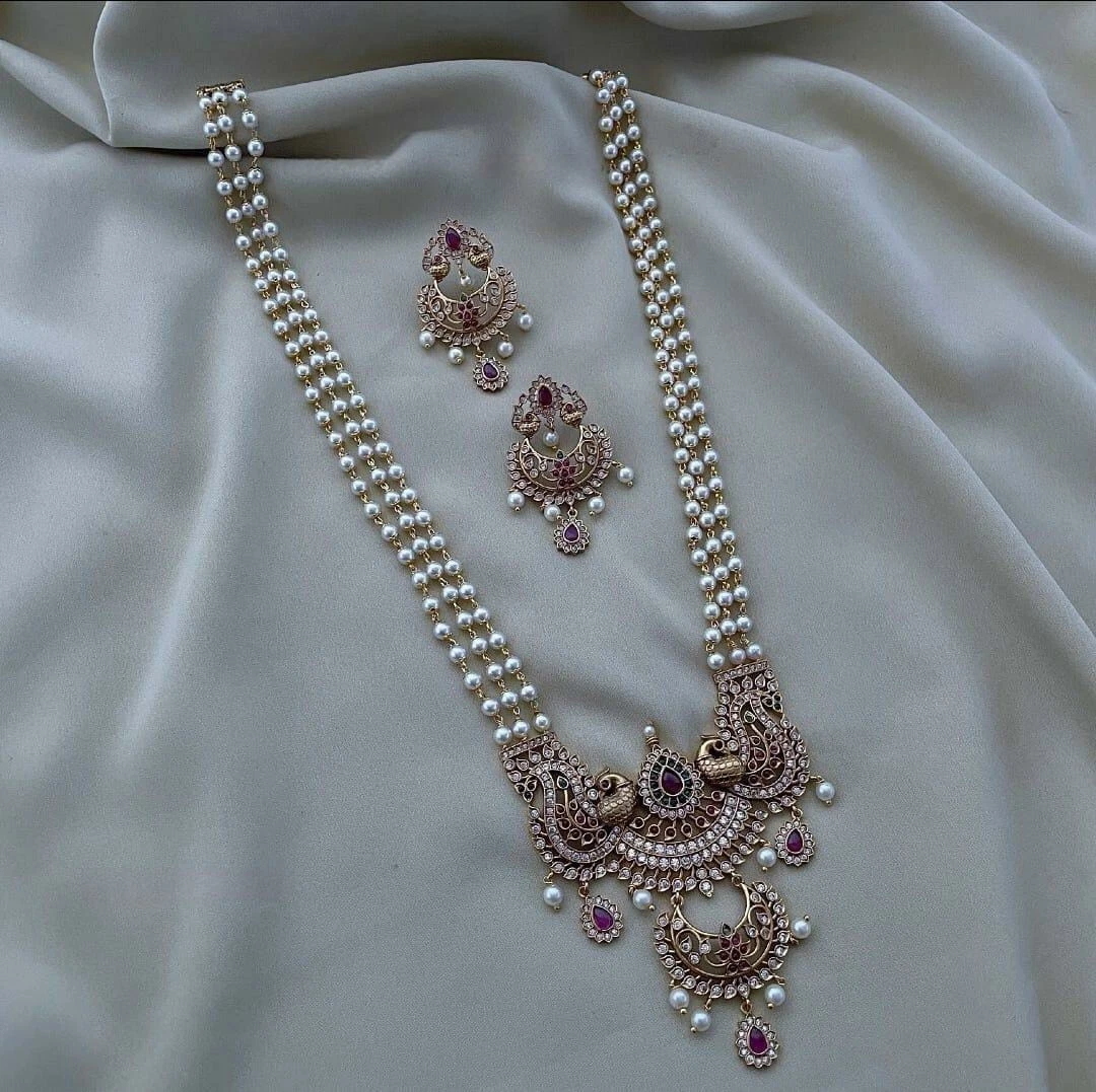 VETEMENTS Collana con zirconi di perle placcate oro gioielli lunghi indiani del sud con orecchini abbigliamento festa