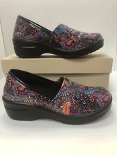 Easy Street Women's Laurie Clog Bright Pop Patent 