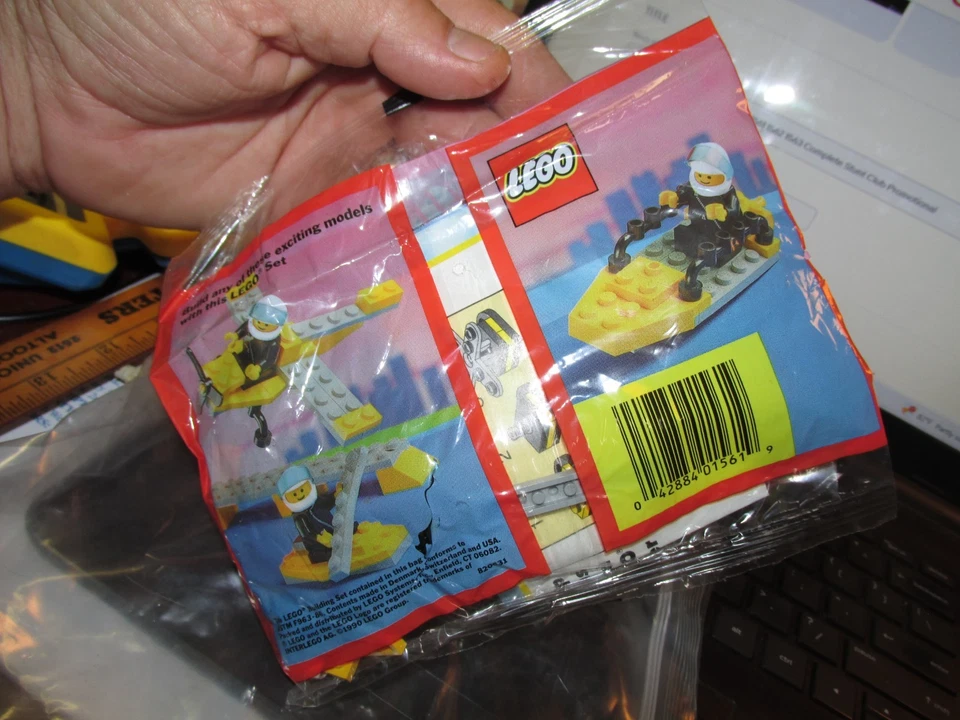 LEGO Lot VTG NEW Kellogg’s 1560 1561 1562 1563,Complete Stunt Club Promo & 1627 - Image 4 of 4