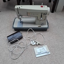 Singer 449 Sewing Machine, With Carry Case. TESTED WORKING PLEASE READ (#103)