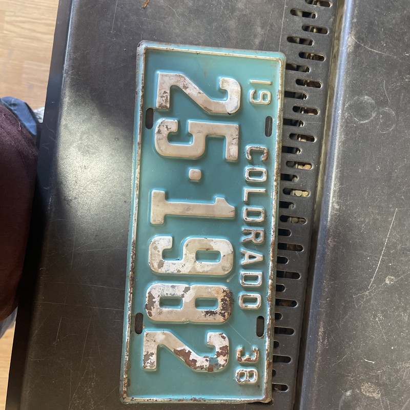 COLORADO 1938 LICENSE PLATE - ORIGINAL PAINT  25-1982