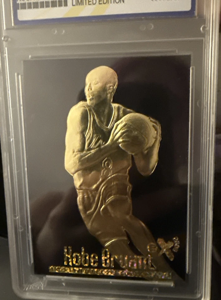 1996-97 skybox EX-2000 Kobe Bryant rookie black 23kt gold *RARE* WCG- 10 #3521 - Image 4 of 4