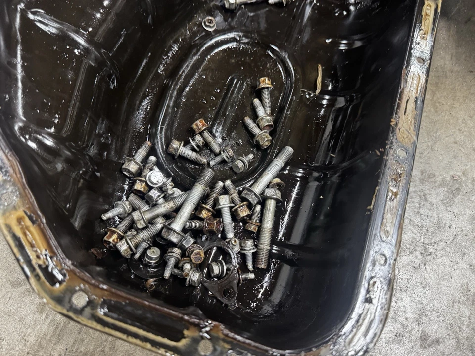 2JZGE NA OEM CÁRTER ACEITE CÁRTER LEXUS IS300 TOYOTA SUPRA CON PERNOS UN DESPEGUE 🔥🔥 Foto 2 de 4