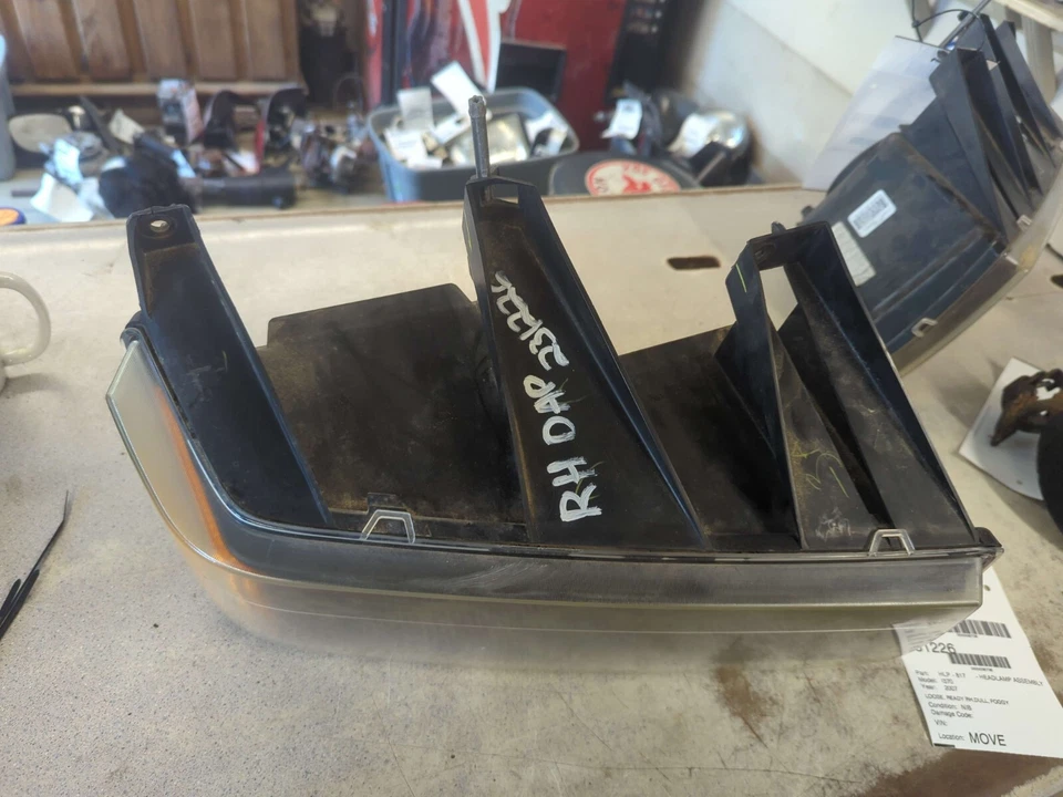 Headlamp Assembly ISUZU I-370 PICKUP Right 07 08 RH LIGHT FOGGY Foto 3 de 3