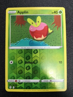 Applin EVS 017 / 203 Reverse Holo Evolving Skies 