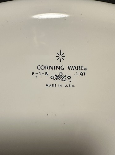 Vintage Corning Ware Blue Cornflower 1 Quart Casserole (P-1-B) Square with Lid - Picture 2 of 14