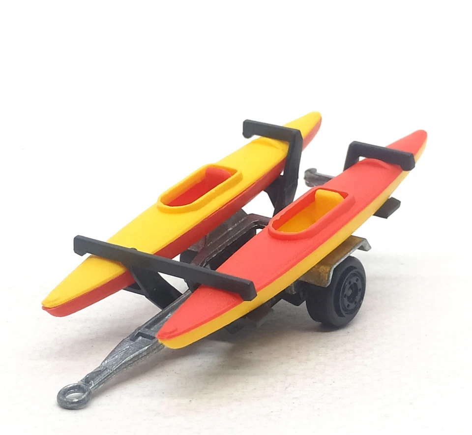 Majorette Kayak Trailer French Touch Yellow / Red for 1:64 Car (3") no Package - Image 3 of 4