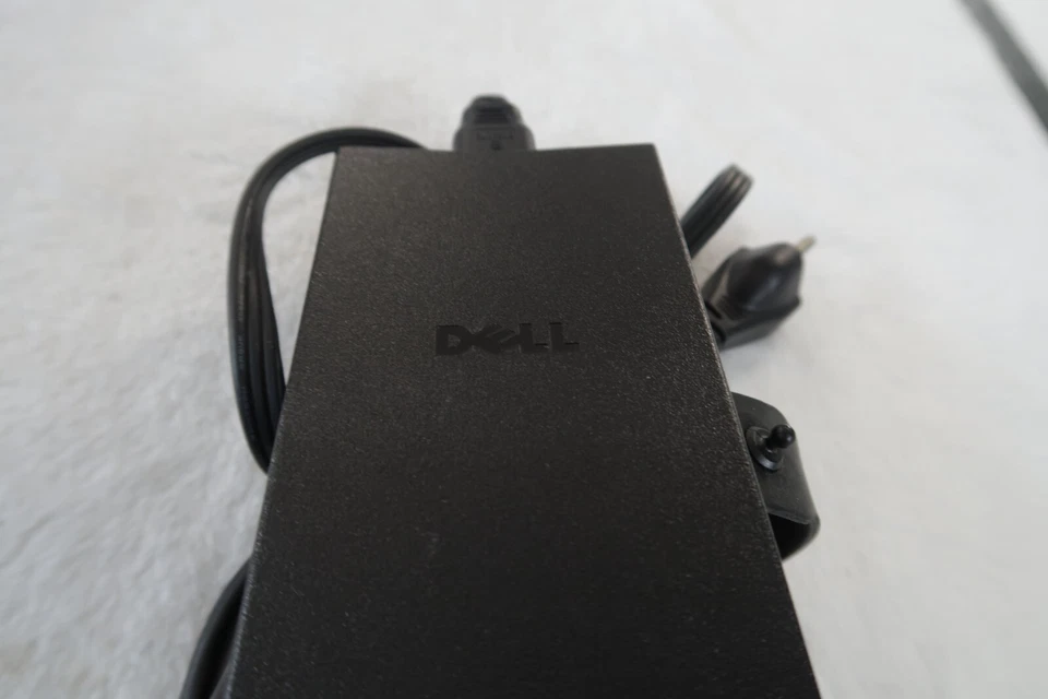 Cargador adaptador de CA Dell 130 W DA130PE1-00 probado/funciona Foto 3 de 4