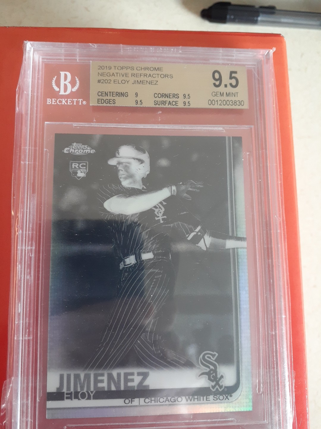 2019 Topps Chrome - Eloy Jimenez #202 Negative Refractor (RC). BGS 9.5 Gem Mint