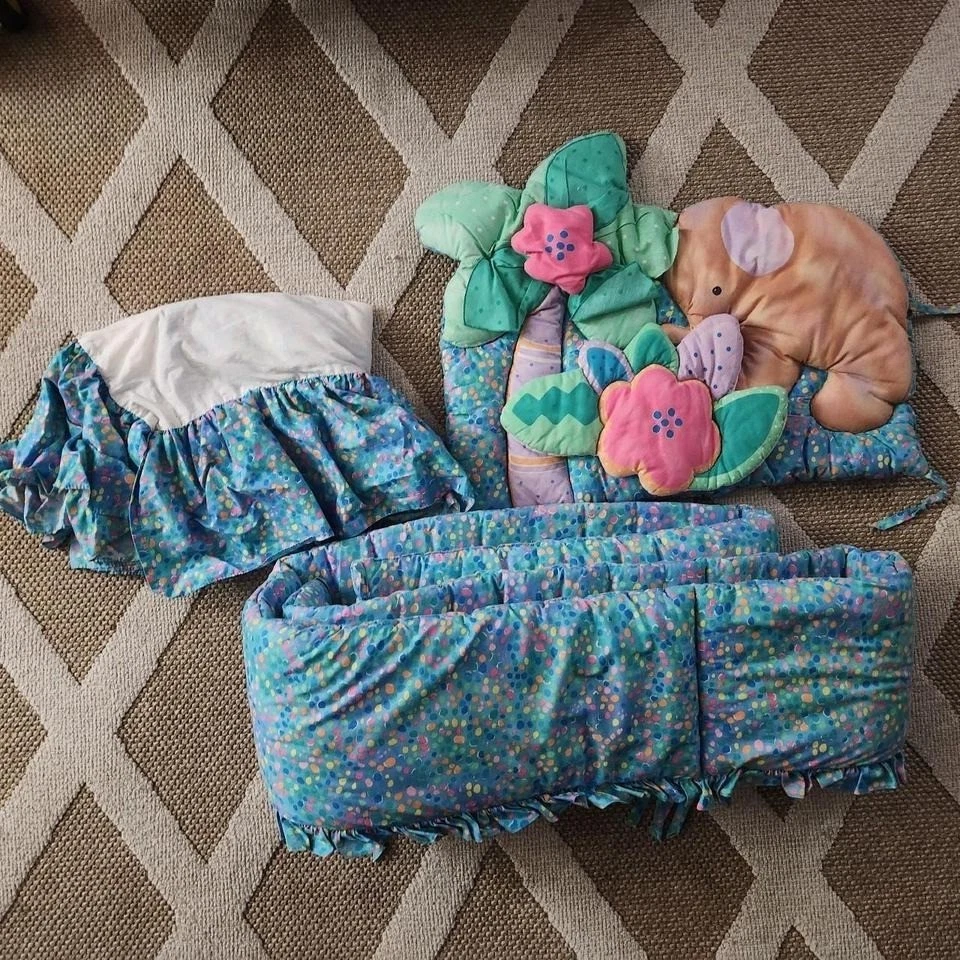 Adorable vintage baby bedding set baby elephant themed
Opens in a new window or tab