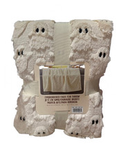 NWT VIRAL COSTCO TIK TOK FAUX FUR WHITE GHOST HALLOWEEN FALL BLANKET THROW