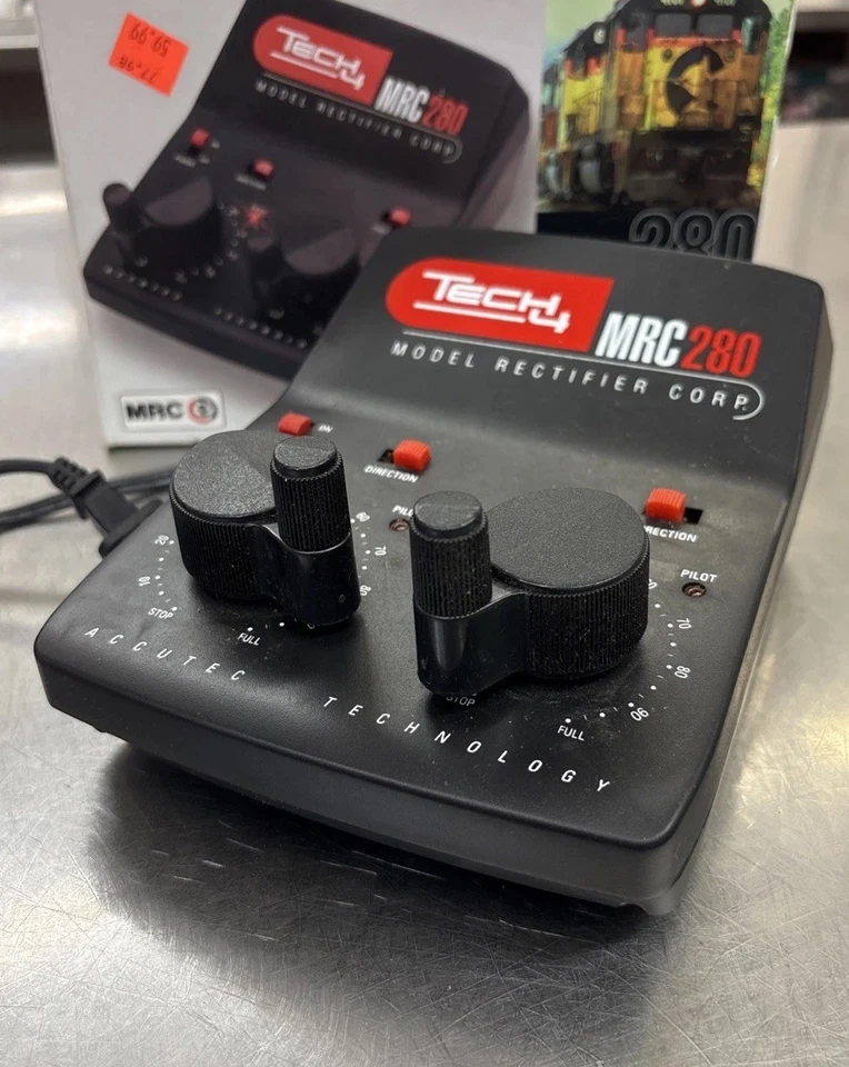 MRC Tech 4 Train Controller MRC280 Used w/Box Accutec Technology - Image 2 of 3