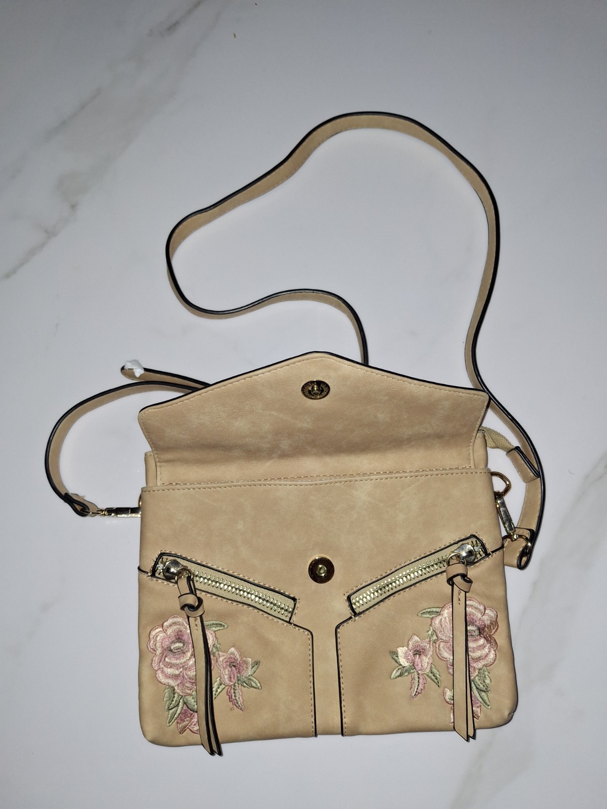 Altar'd State CROSSBODY Purse Zipper & Mag Clasp Tan Faux Leather