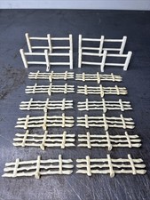 Lot Of 16 VTG Fence Sections White Cream Rail Western Playset Farm Plastic