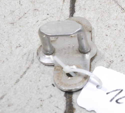 VW Golf 4 Cabrio 1E Bj 99 Fang Haken Schliess Keil Heckklappe #124854-G543