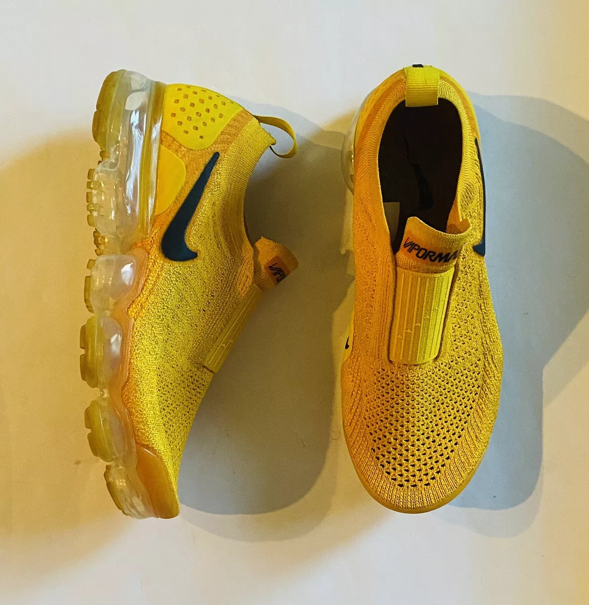 Nike vapormax hotsell moc 2 yellow