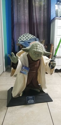yoda life size statue