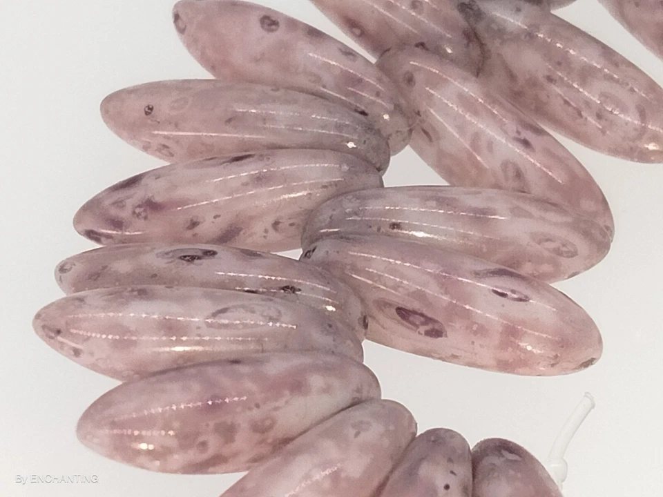 Czech Dagger Beads 11mm X 3mm Chalk W/Purple Terracotta, 50 pcs, Top drilled Vtg - Image 3 of 4