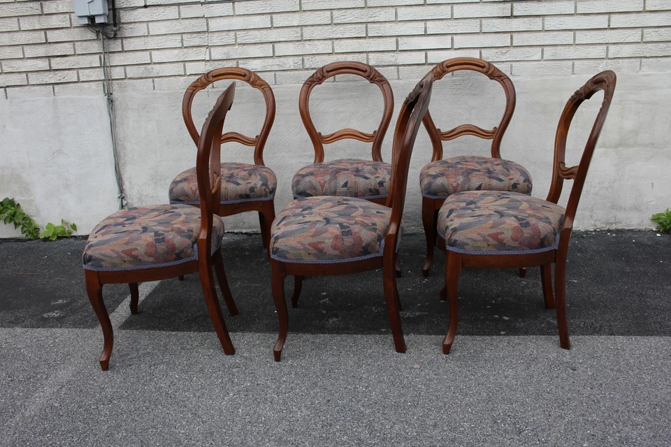 Juego de 6 sillas de comedor laterales victorianas de nogal con resorte, tapicería nueva Foto 3 de 4