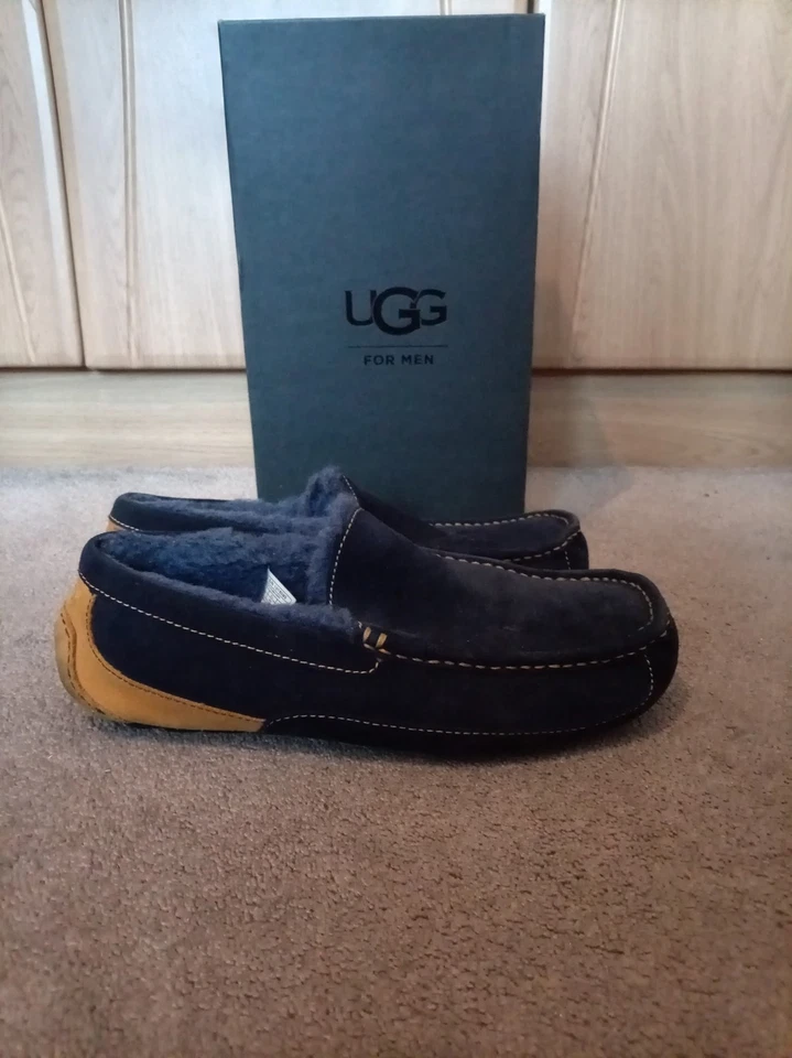 Ugg Men's Ascot Slippers UK 10 Fur Lined - Excellent Condition - Boxed - Image 2 of 4
