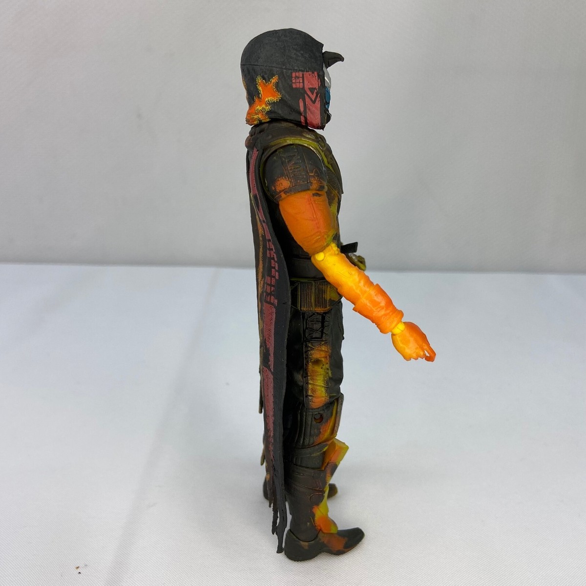 McFarlane Toys Destiny 2 Forsaken - Gunslinger Cayde-6 Action