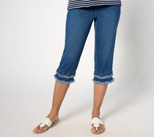 NWT BELLE BY KIM GRAVEL TALL TRIPLELUXE EYELET FRAYED SCALLOP CAPRI, RINSE, 4 T