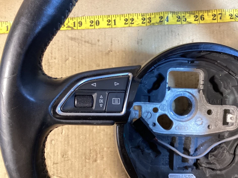 Volante Audi A3 2015 - 2020 sem câmbio de marchas preto 8V0419091A fabricante de equipamento original. - Imagem 3 de 4