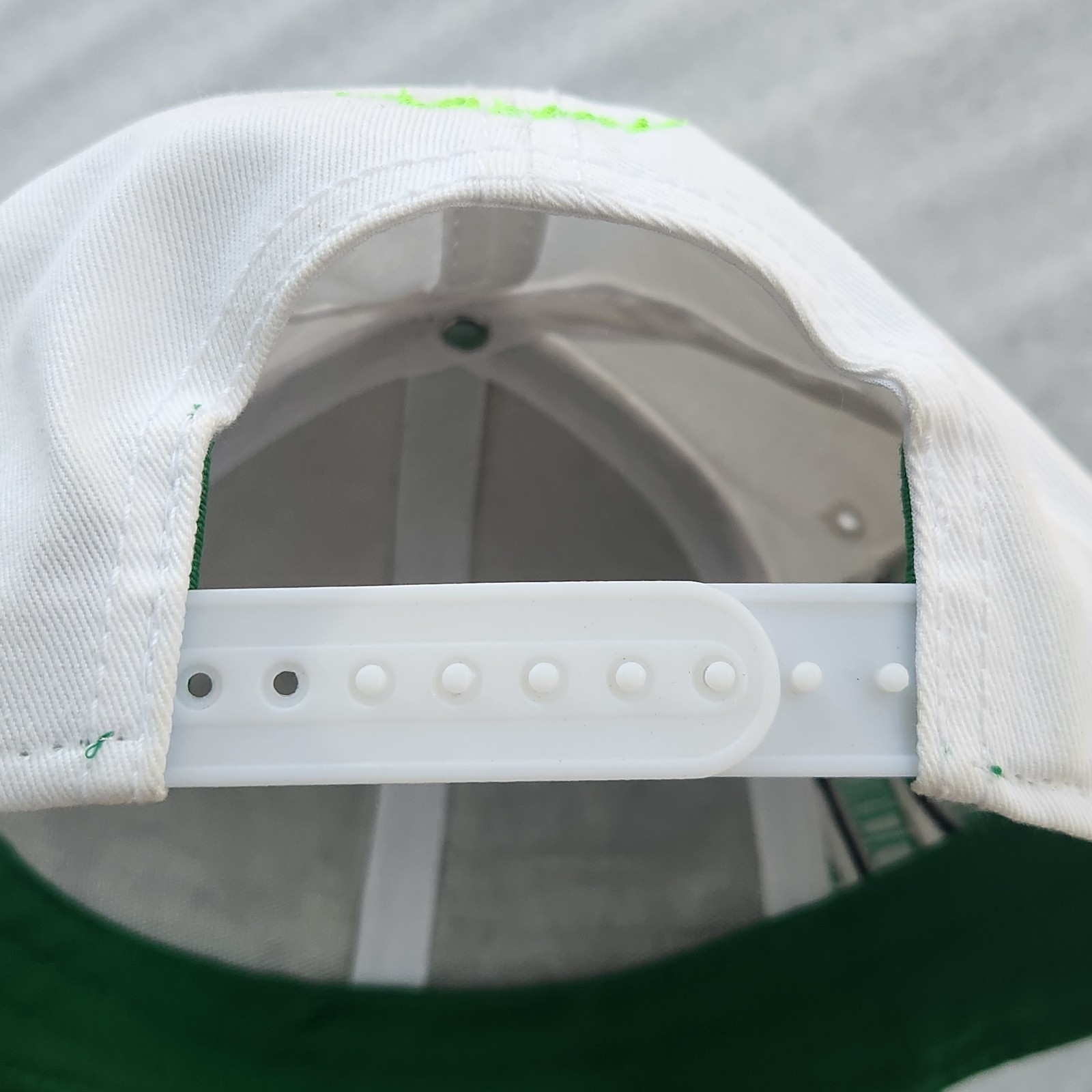 Super Mario Yoshi SnapBack Adjustable Baseball Ca… - image 12