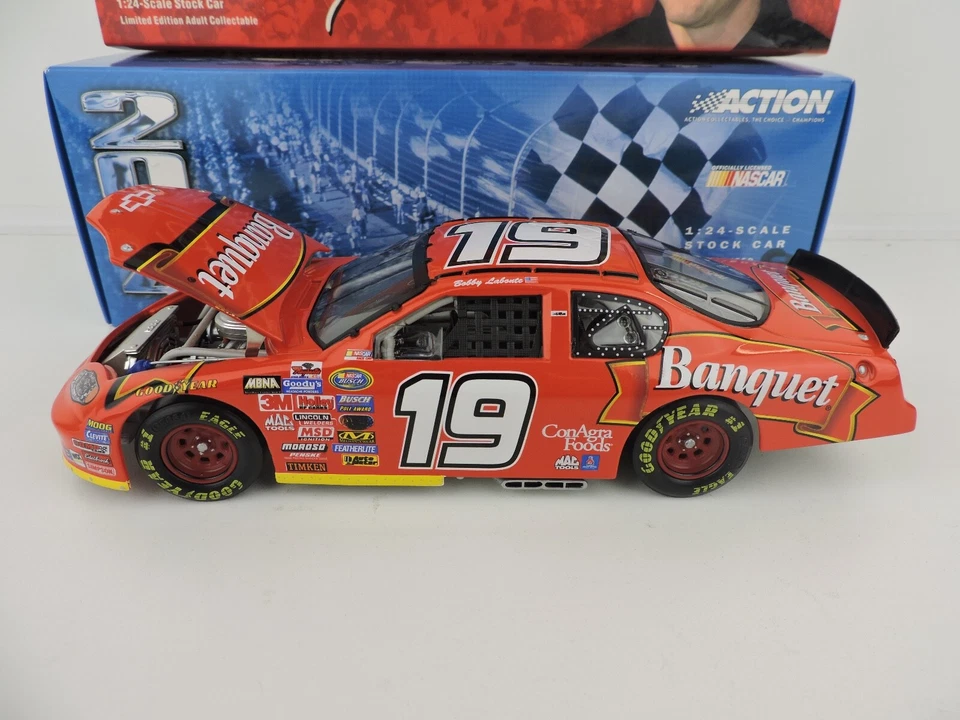 NASCAR Bobby Labonte #19 ConAgra Banquet 2004 Diecast # 024 of 288 Made - Image 2 of 4