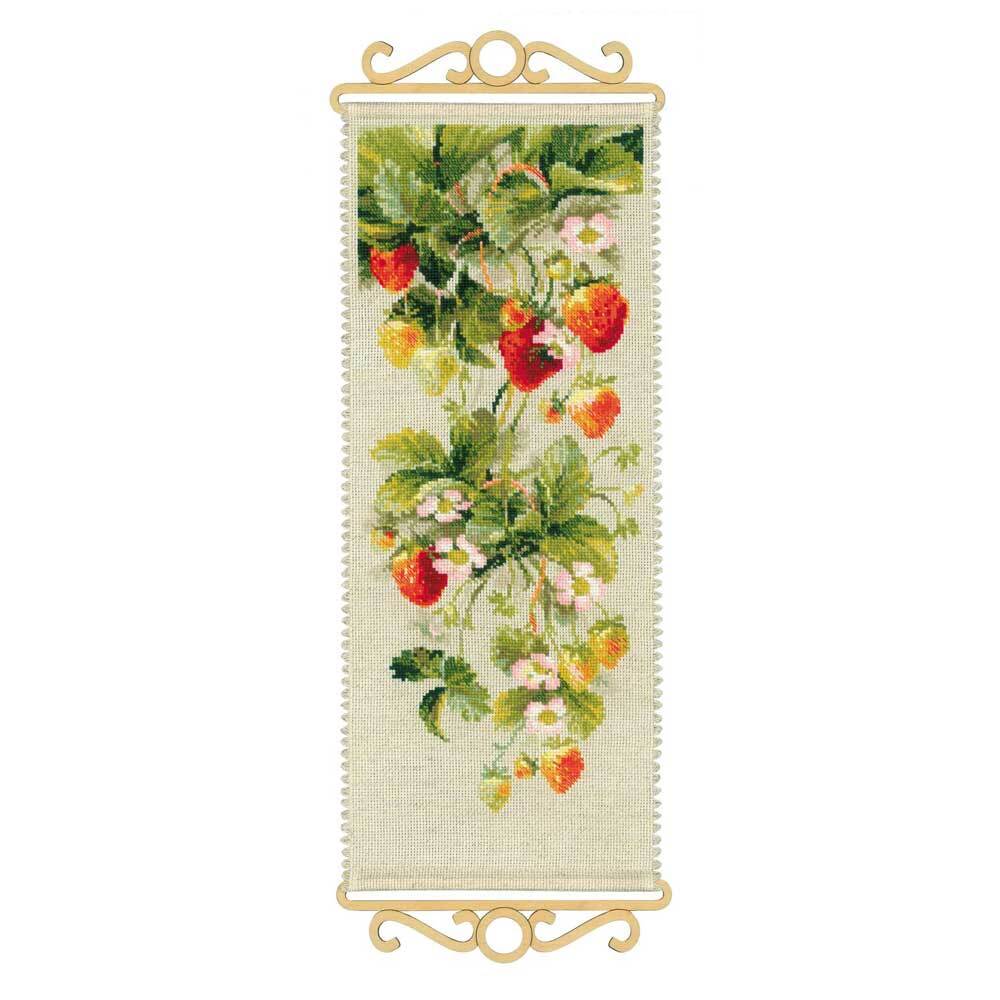 Riolis counted cross stitch Kit Strawberry, DIY