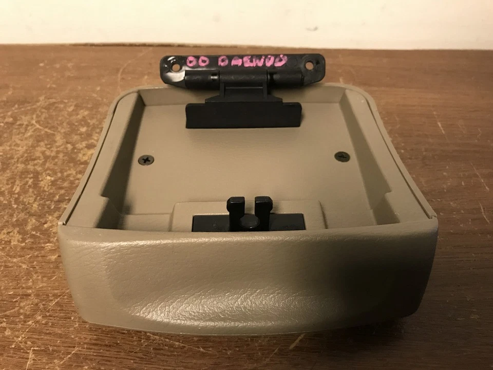 Tapa de consola Daewoo Nubira 2000 Foto 3 de 4