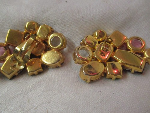Vintage large multicolor Rhinestones clip on Earrings need repair - Picture 3 of 3