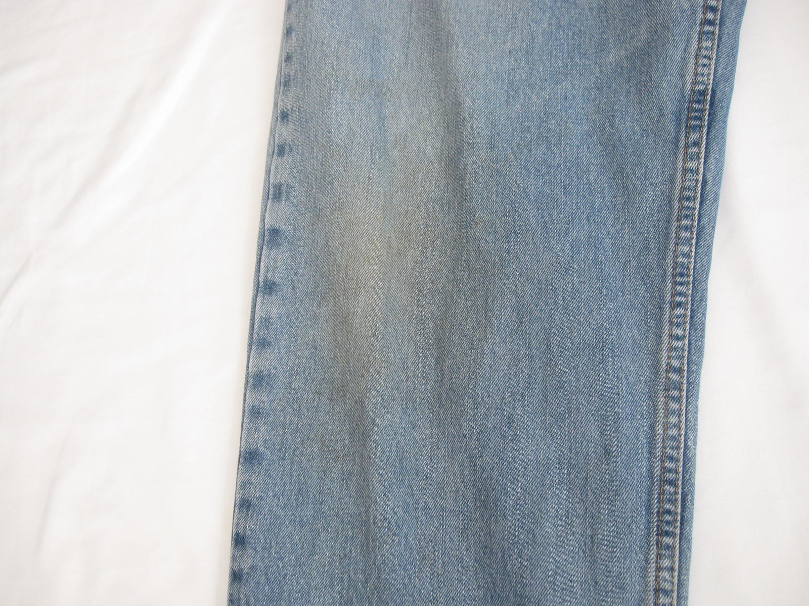 Y2K Vintage Levis 550 Relaxed Fit Distress Denim Jeans Men Sz W40 x L32 (MP520) thumbnail 9