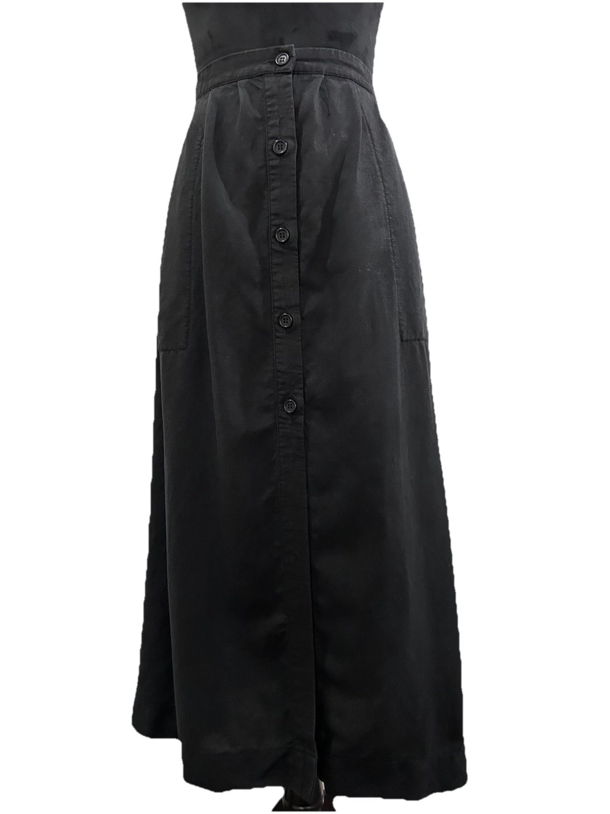 Reformation Womens Size 4 Black Midi Skirt Button Up Front
Opens in a new window or tab