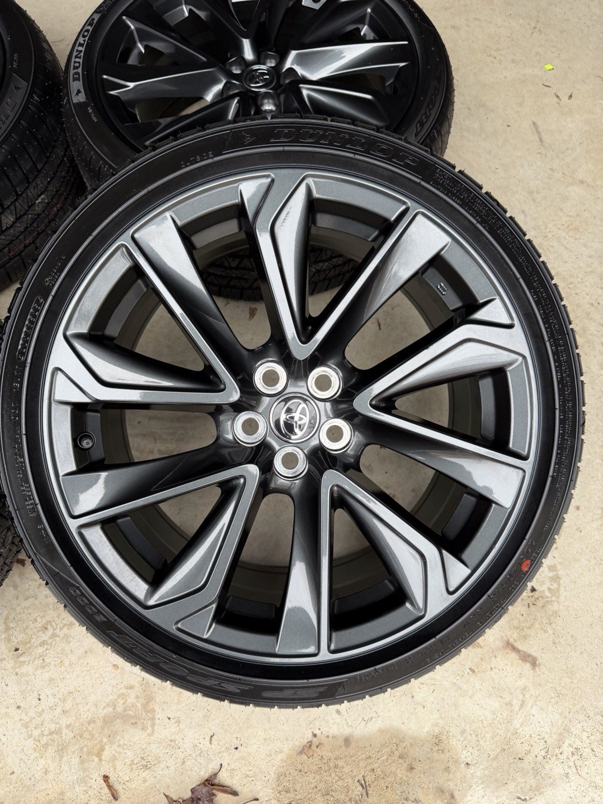 2025 18" Toyota Corolla XSE SE OEM Wheels Rims Tires 75236 2022 2023 2024