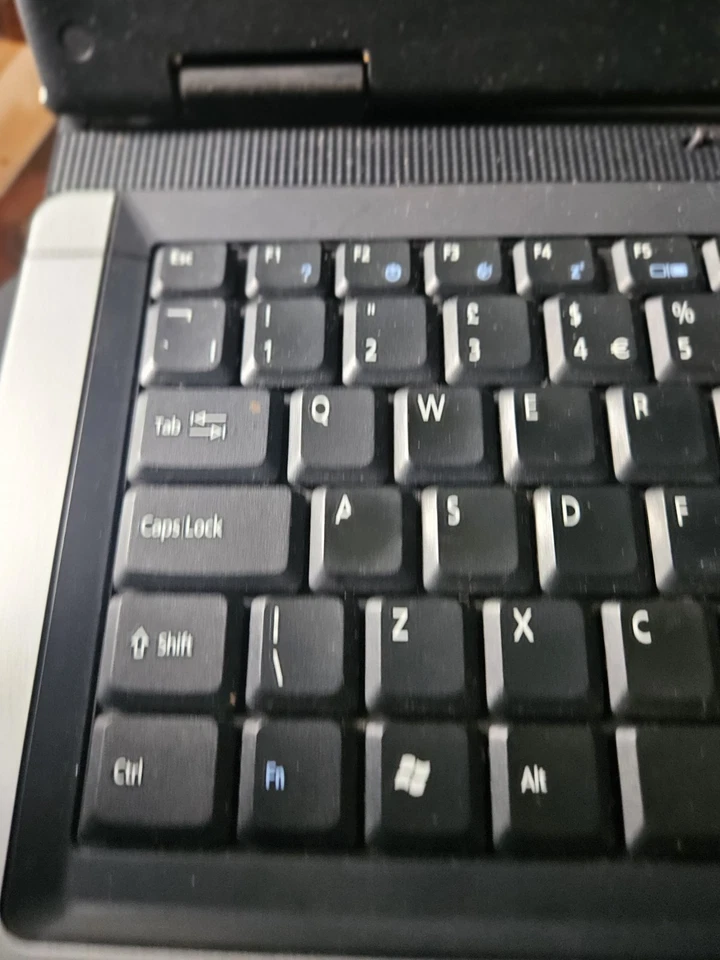 Acer 5610 Working But Needs Operating System No Charger - Image 2 of 4