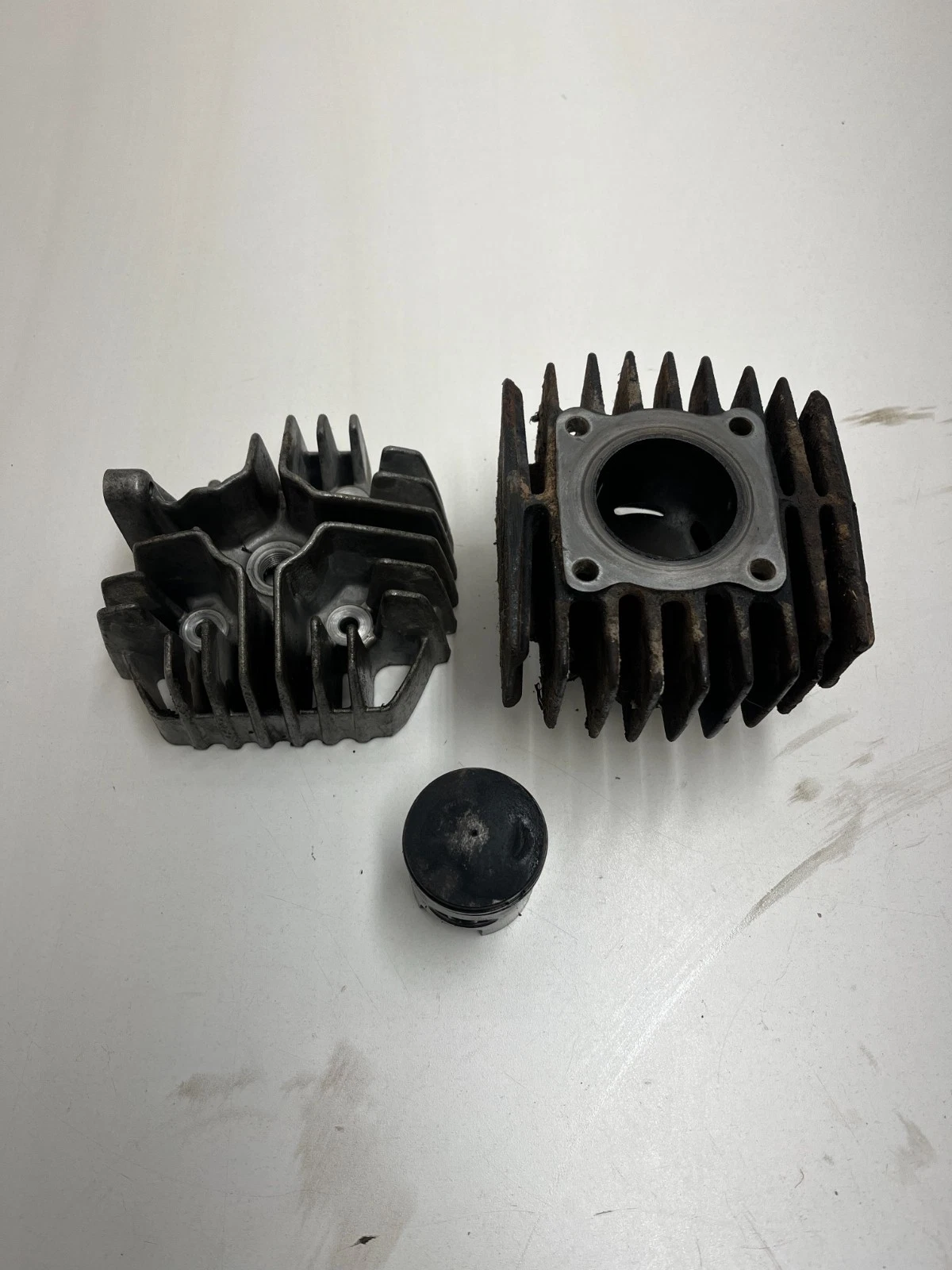 82 1982 Honda Express 50 NC50 OEM Cyl Cylinder Jug Cap Head 39MM READ