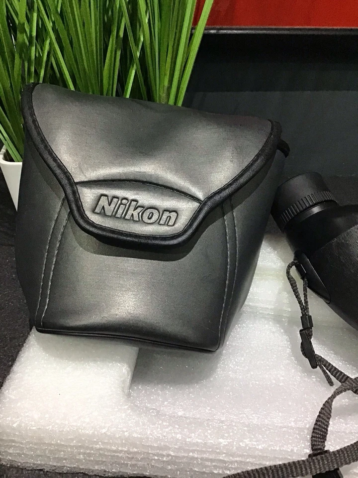 Nikon Travelite V 8 X 25  Binoculars with Case and Strap. Sticky Rubber . - Image 2 of 4