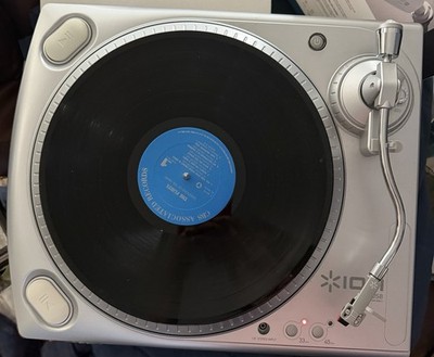 ION Audio iTTUSB USB Turntable - Gray