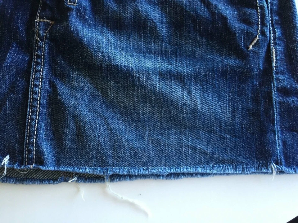 Arden B. Mini Cut off Distressed Skirt Denim Jean Size 8 - Image 3 of 4