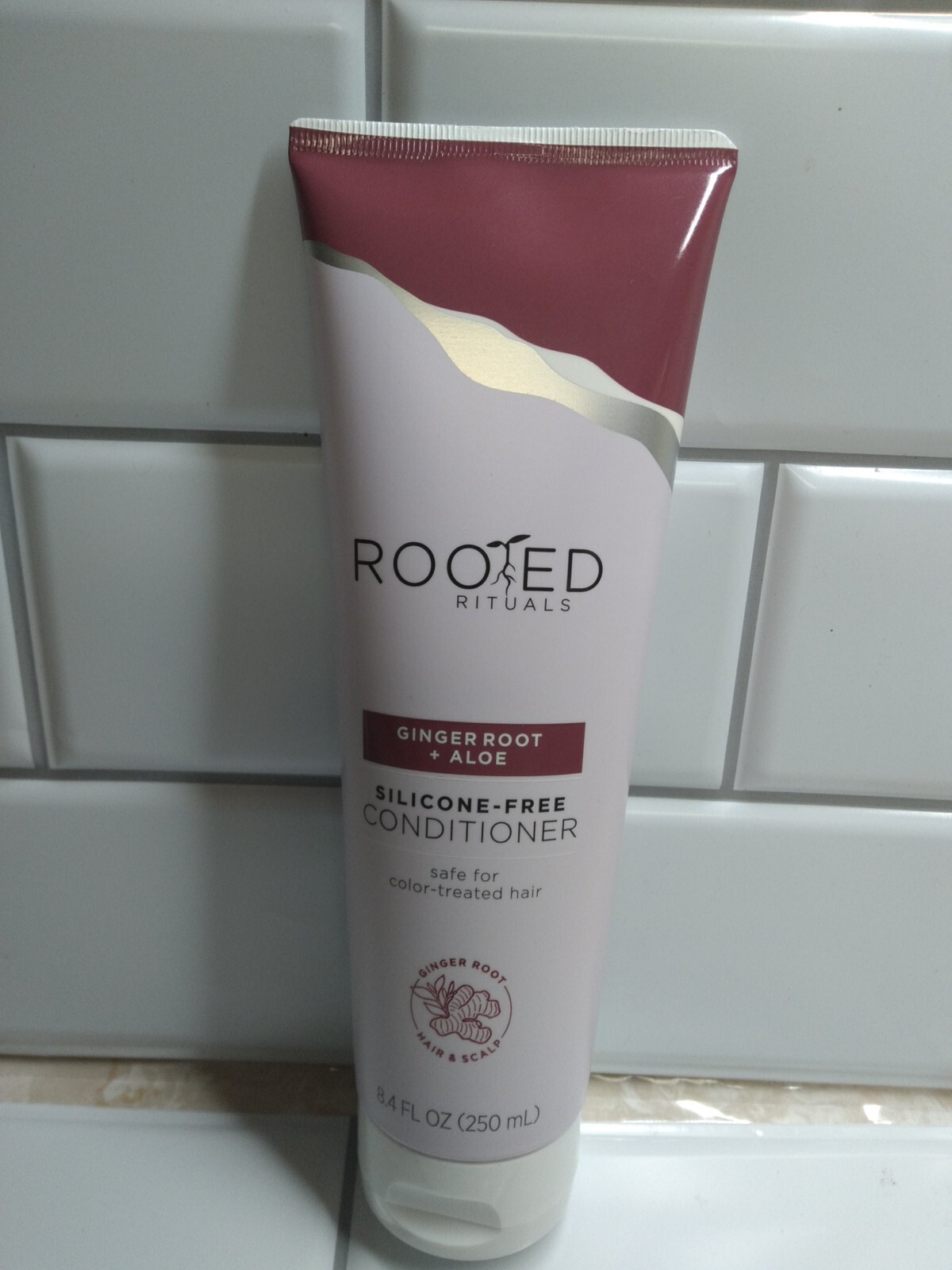 Rooted Rituals Model Rooted Rituals - Ginger Root + Aloe Silicone-Free Conditioner, 8.4 fl ...