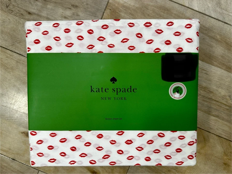 Juego de Sábanas Kate Spade Queen Algodón - ROJO Labios Sobre Blanco Sábanas Reina San Valentín Foto 2 de 4