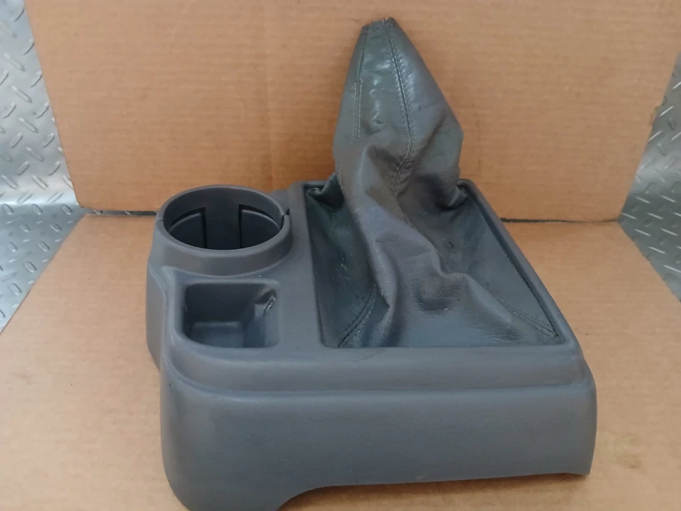 1996-2002 TOYOTA TACOMA CENTER FLOOR CONSOLE SHIFTER BEZEL & CUP HOLDER (GRAY) - Image 4 of 4