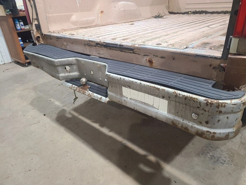 Rear Bumper Painted Fits 87-91 BRONCO 649457 Foto 2 de 4